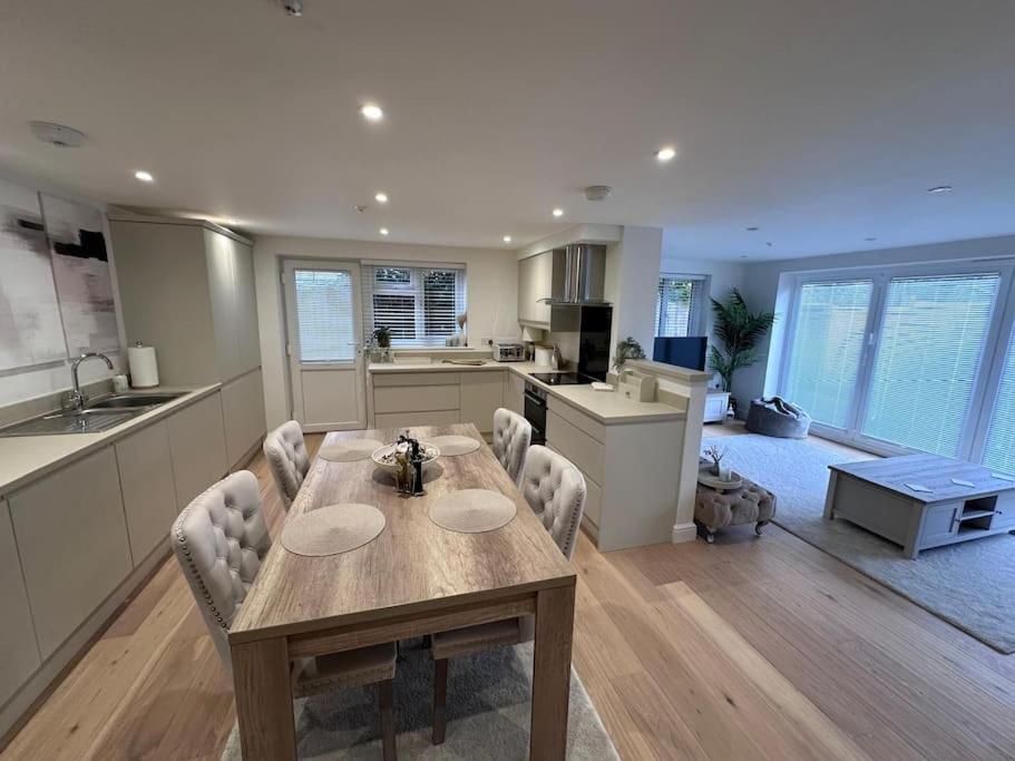 Sunningwell 2Bed Ground Floor Flat + Garden 아파트 외부 사진