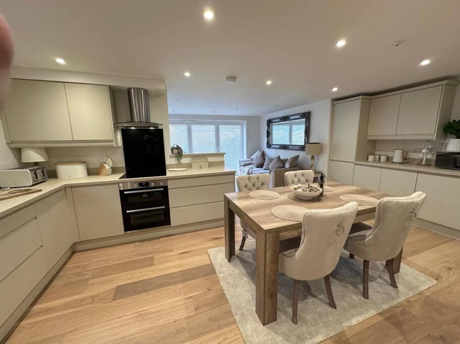Sunningwell 2Bed Ground Floor Flat + Garden 아파트 외부 사진